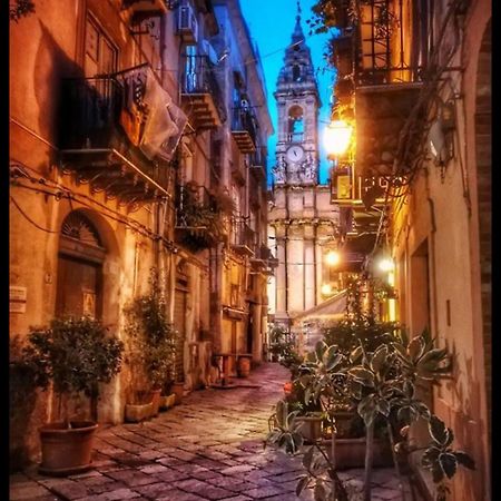 Massimo Teather Apartment パレルモ エクステリア 写真